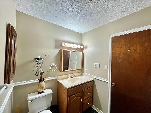 2330 Edenborn Ave #321 — Photo 18