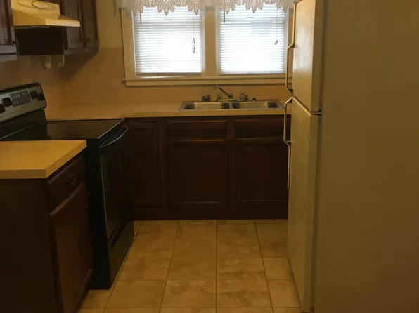 224 S Pearl St, Granville, OH 43023