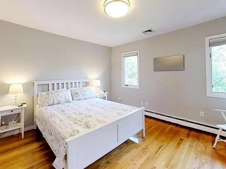 208 Charles St #1A — Photo 4
