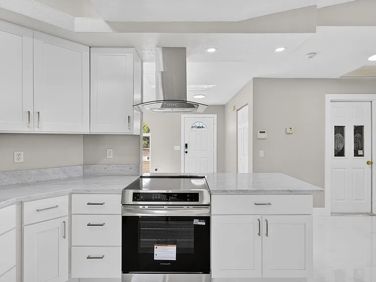 18662 Arapahoe Cir — Photo 34