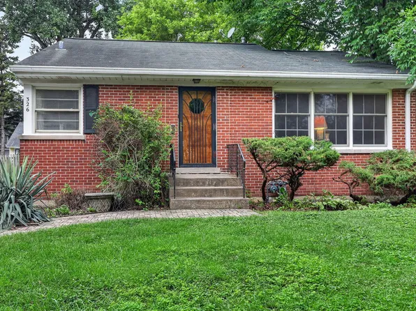326 N Kensington Ave, La Grange Park, IL 60526