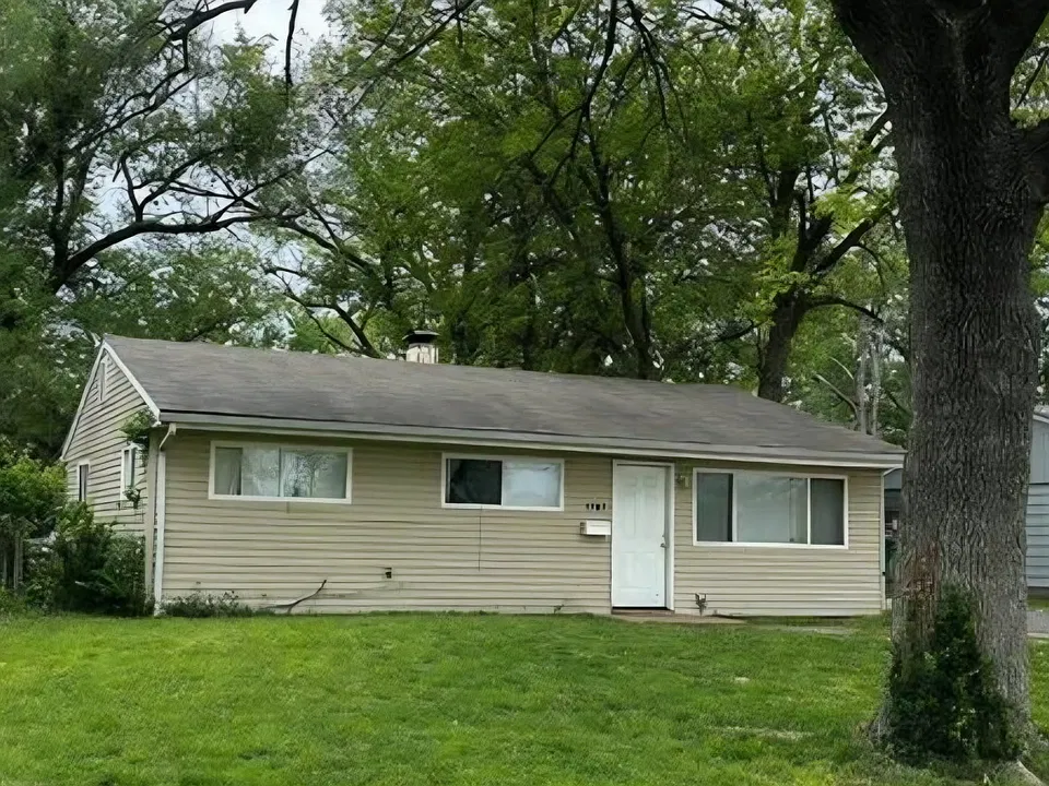 1707 Andrews Dr
