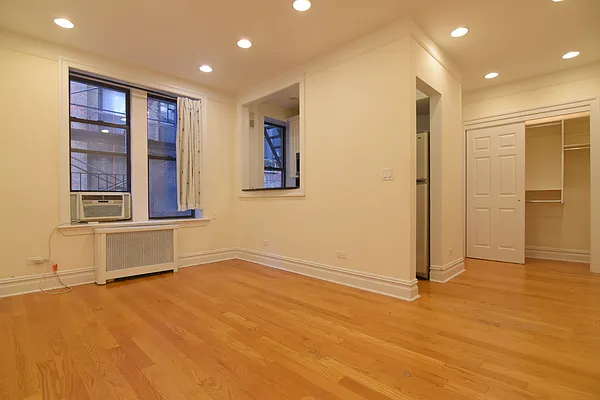 Sold by Skyward | media 2