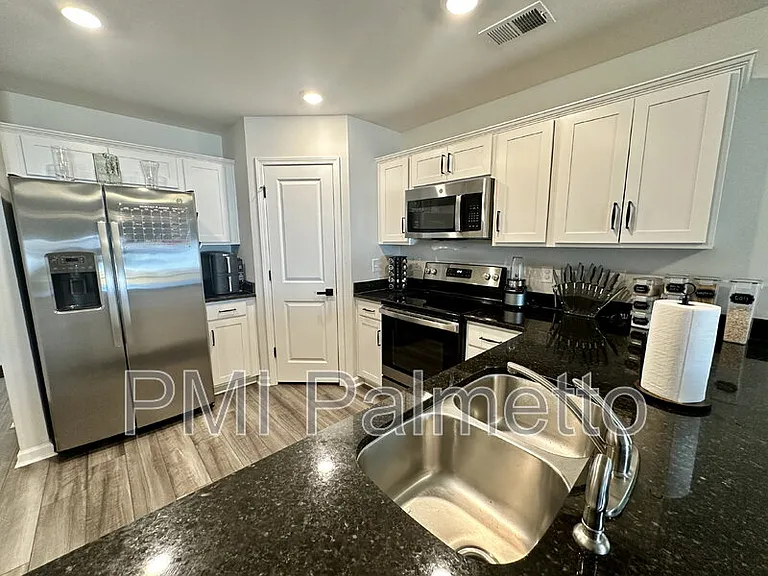 409 Eclipse Ln — Photo 5