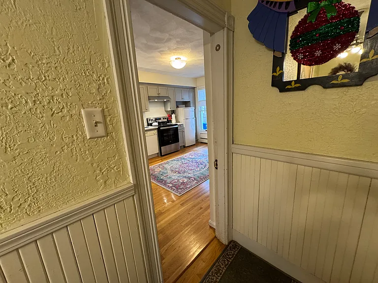 50 Jeffries St #2 — Photo 20