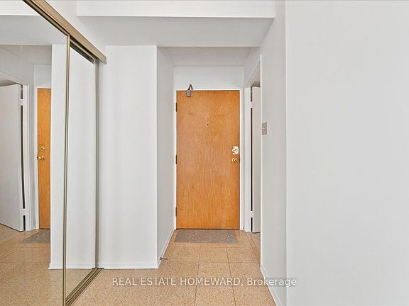 3rd image of 3050 Ellesmere Rd #501