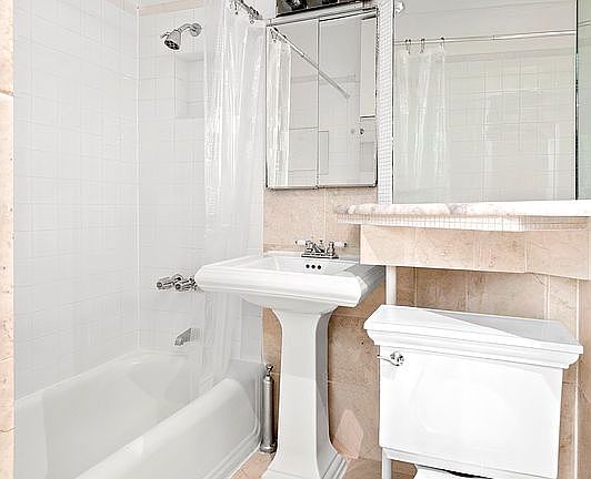 4th image of 54 E 1st St APT 1B