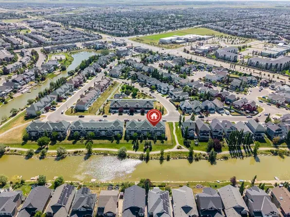 222 S Bayside Point SW, Airdrie, AB T4B 0V5