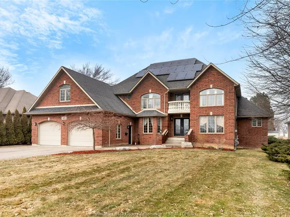 870 McRae Ave, Kingsville, ON N9Y 2R8