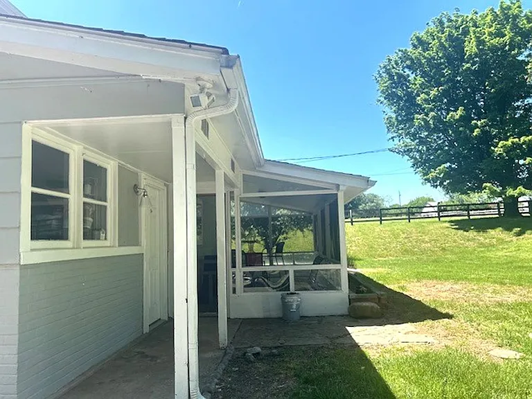 6401 Old Richmond Rd — Photo 26