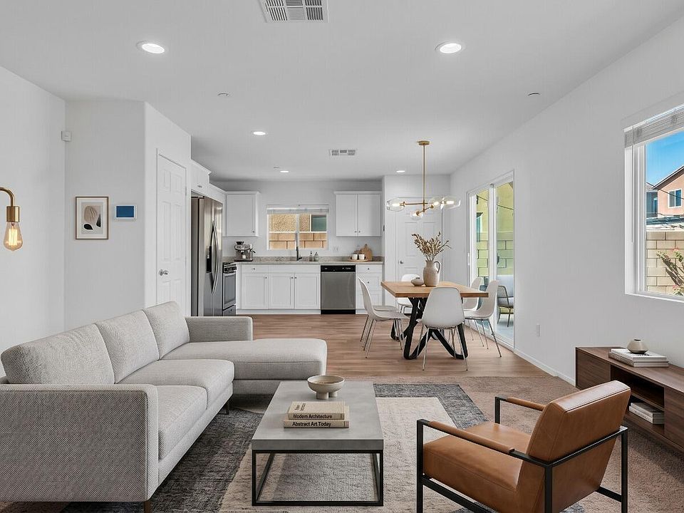 1st image of 85222 Avenida Reforma
