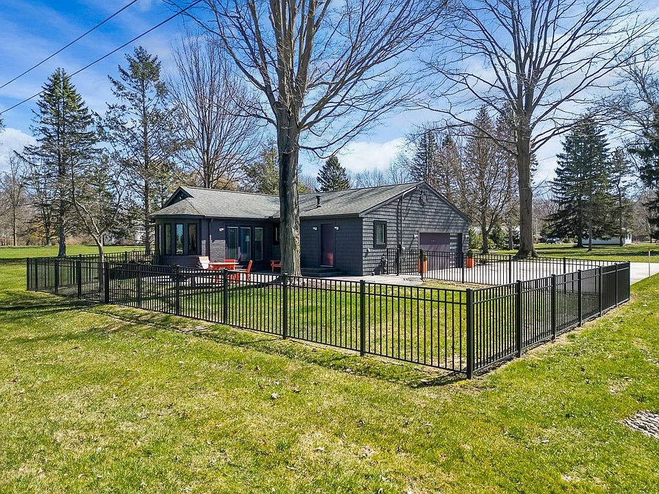 4836 Wolf Rd, Erie, PA 16505 Zillow