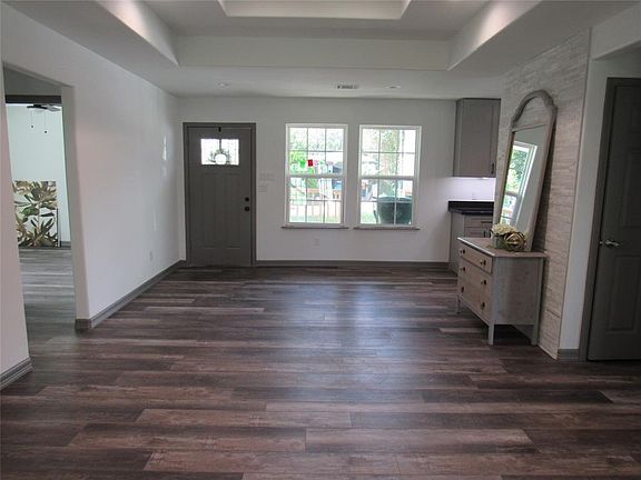 2nd image of 126 McMasters Ave