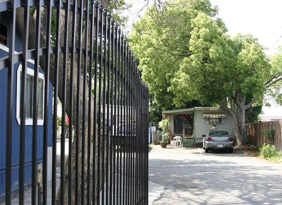 2nd image of 1096 E Mission Blvd Space 13