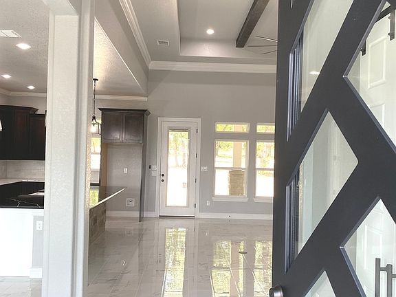 4th image of 214 Cibolo Way
