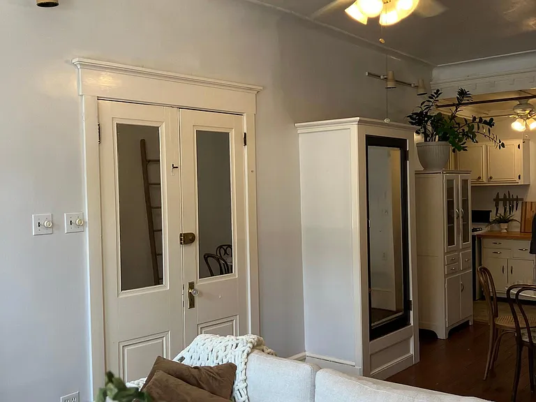 2219 Parrish St — Photo 6
