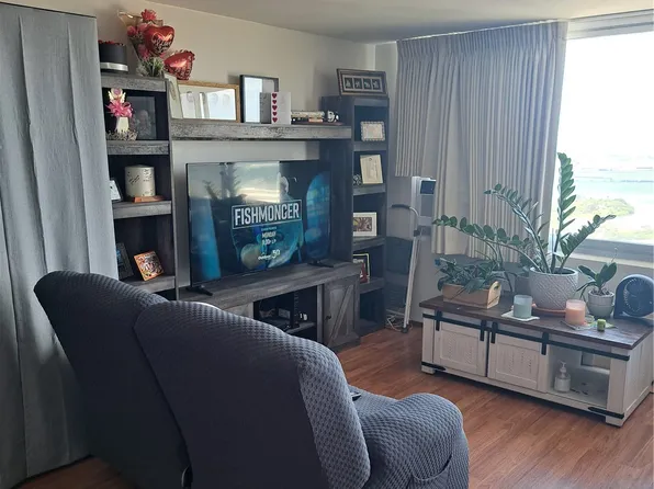 98-288 Kaonohi St APT 3801, Aiea, HI 96701
