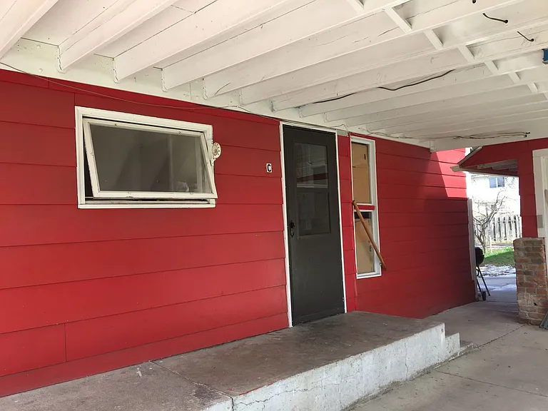 516 S 11th Ave — Photo 1