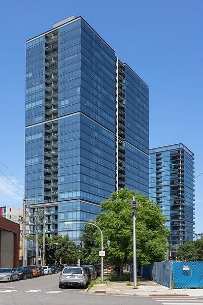 1st image of 860 W Blackhawk St #2607