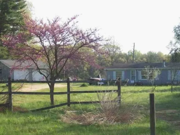 108 Hatfield Rd, Niles, MI 49120