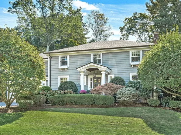 27 Radcliffe Rd, Wellesley, MA 02482