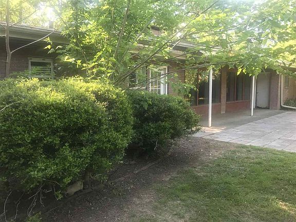 2nd image of 3416 Wood St