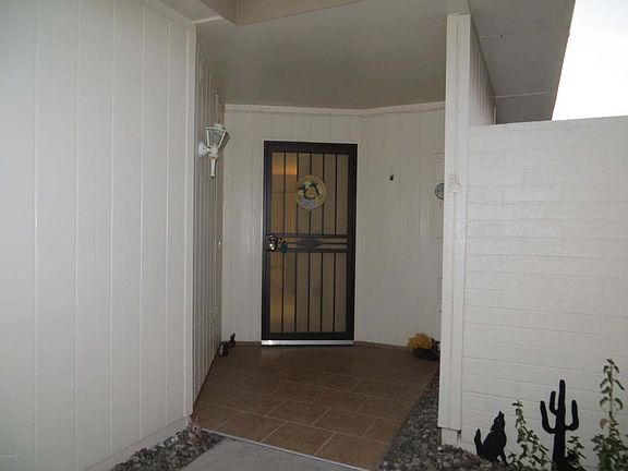 3rd image of 10136 W Campana Dr
