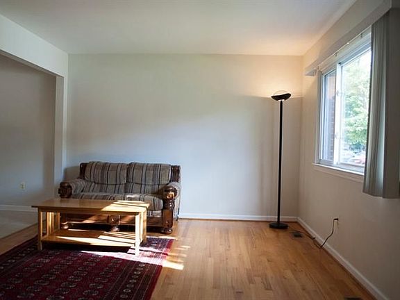 2nd image of 3086 Wolverine Dr