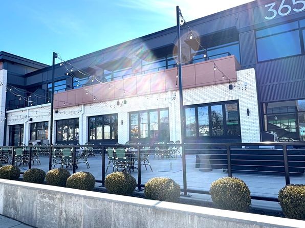 365 E Liberty St #202