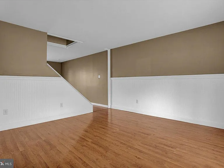 423 S 5th St — Photo 4