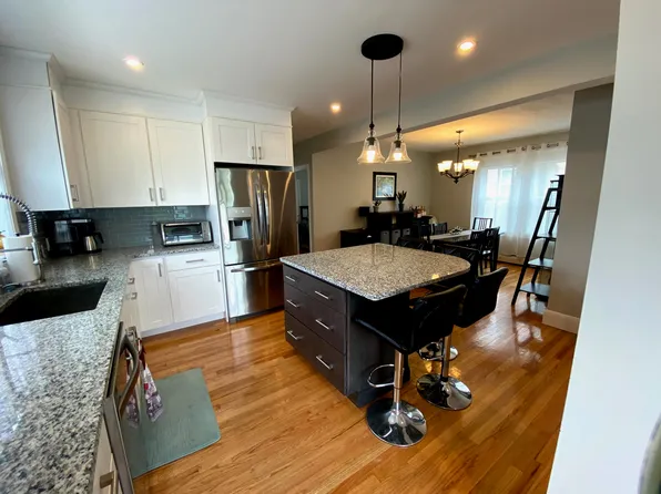 416 Baker St #2, Boston, MA 02132