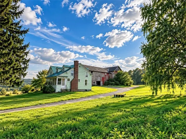 1159 North Rd, Tully, NY 13159