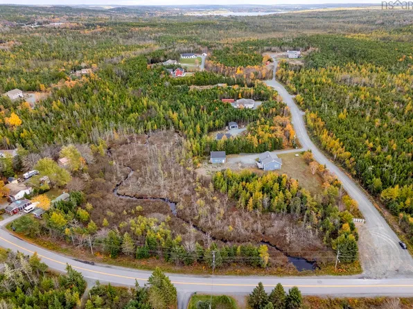 LOT Ostrea Lake Rd, Halifax, NS B0J 2L0