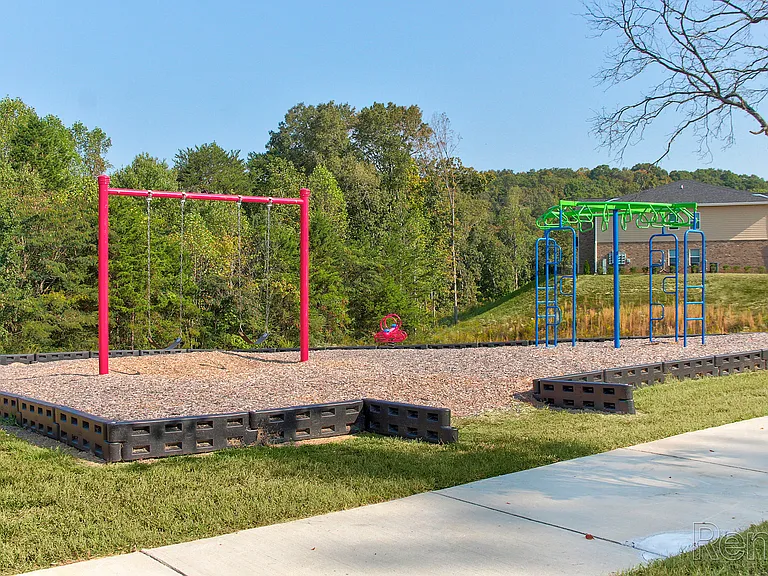 Sterchi Ridge Apartments — Photo 12