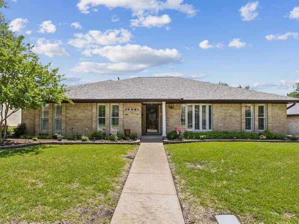 7422 Whispering Pines Dr, Dallas, TX 75248