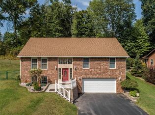 461 Falls Ave, New Castle, PA 16105