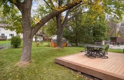 1116 Woodhill Dr — Photo 25