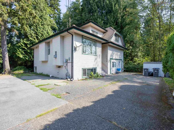 10576 154a St, Surrey, BC V3R 4K1