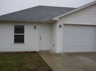 181 Hickory Ln #A, Holts Summit, MO 65043