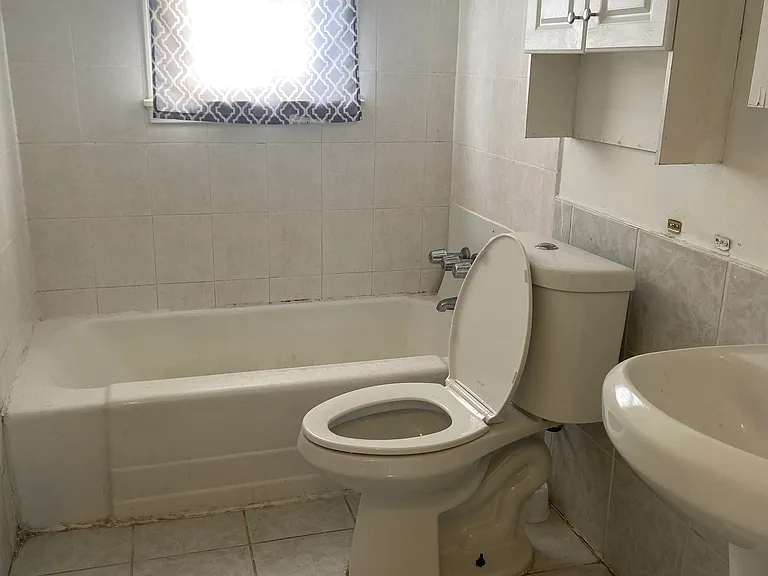8316 Republic Ave — Photo 4