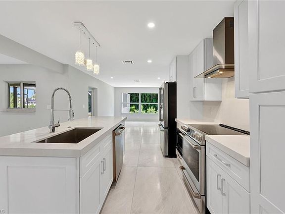 4th image of 6892 Griffin BLVD