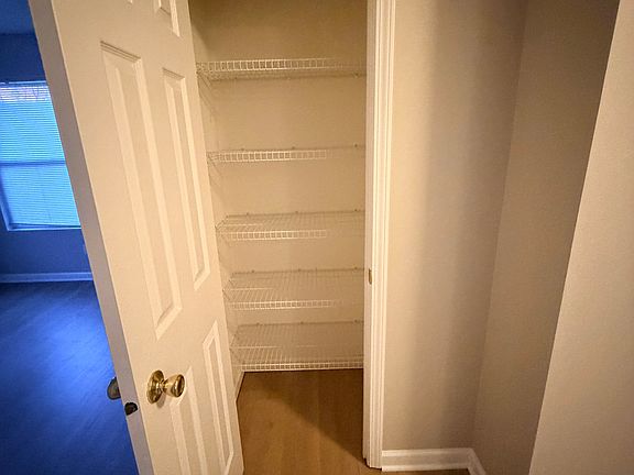 2nd image of 4919 Tuscany Ln