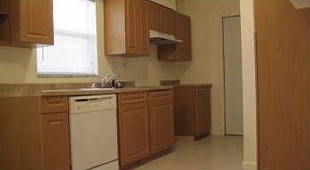 4th image of 7402 N Center Dr
