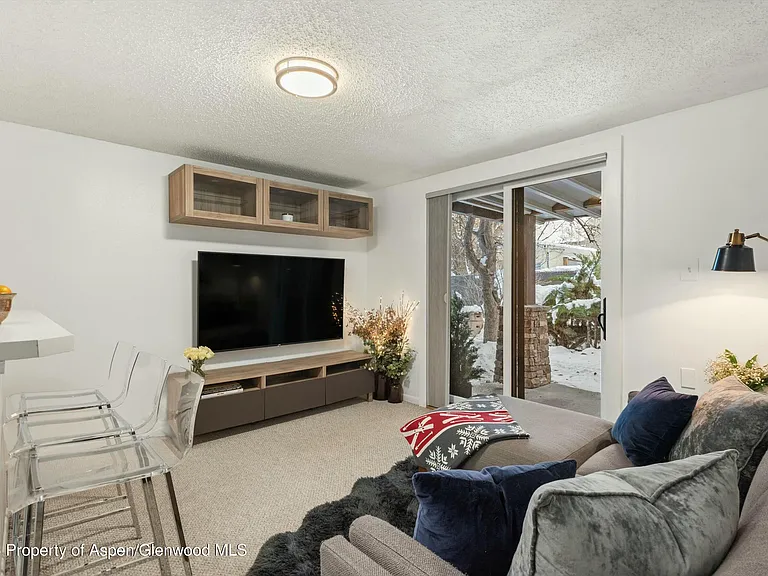 119 E Cooper Ave #5 — Photo 4