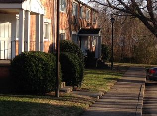420 S 21st Ave APT 37, Hopewell, VA 23860
