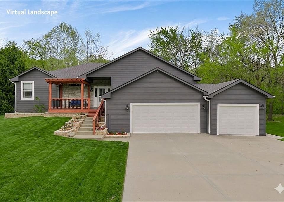 1st image of 3651 Tonganoxie Dr