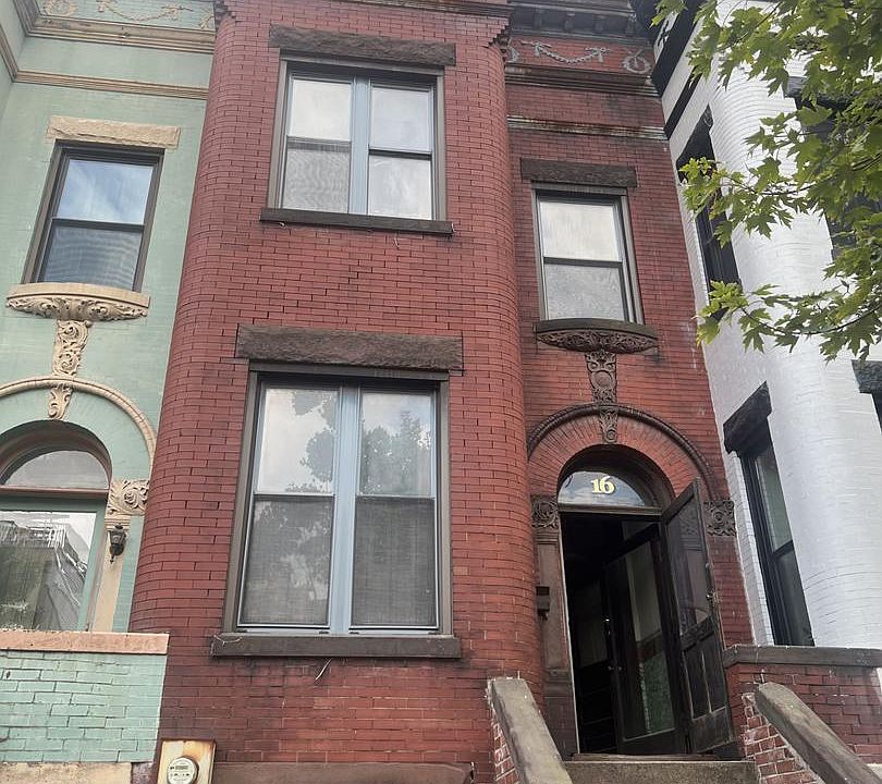 1st image of 16 S St NW