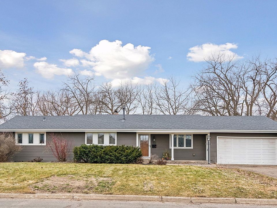 1st image of 2810 Aquila Ave S