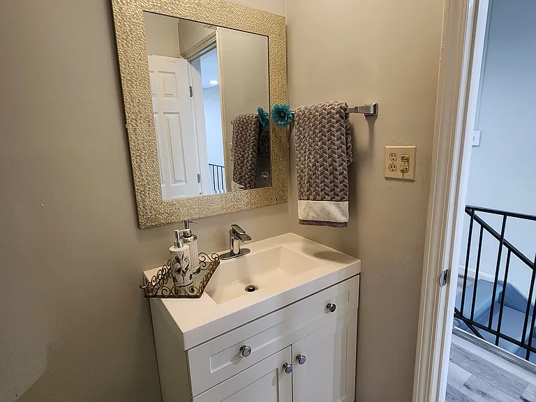 12744 Moorpark St #3 — Photo 10