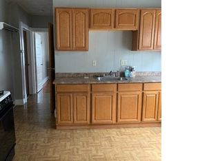67 Johnson St APT 2R, Springfield, MA 01108